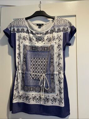 Michael Tyler Navy and White Printed Drawstring Tunic Top. Size M